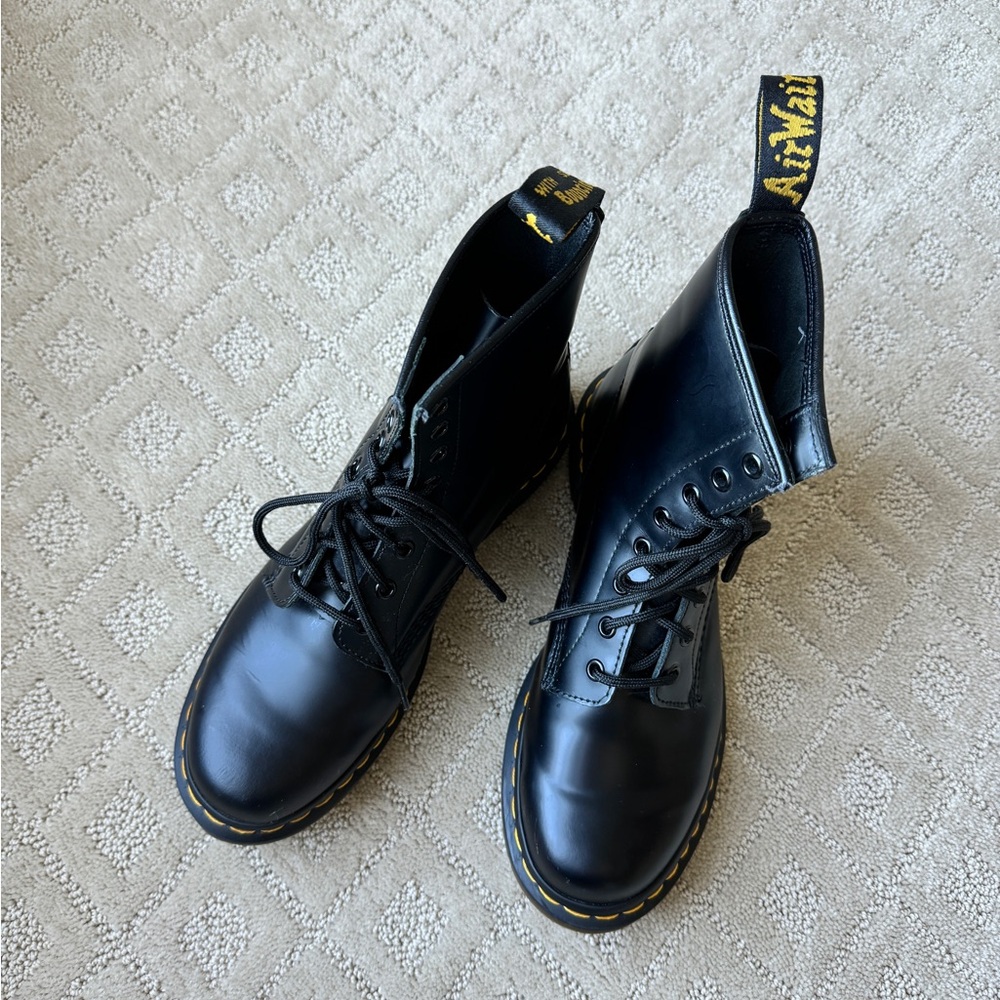 Dr. Martens 1461 Black Boots | US 9